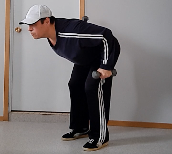 Single Arm Alternating Dumbbell Triceps Kickbacks